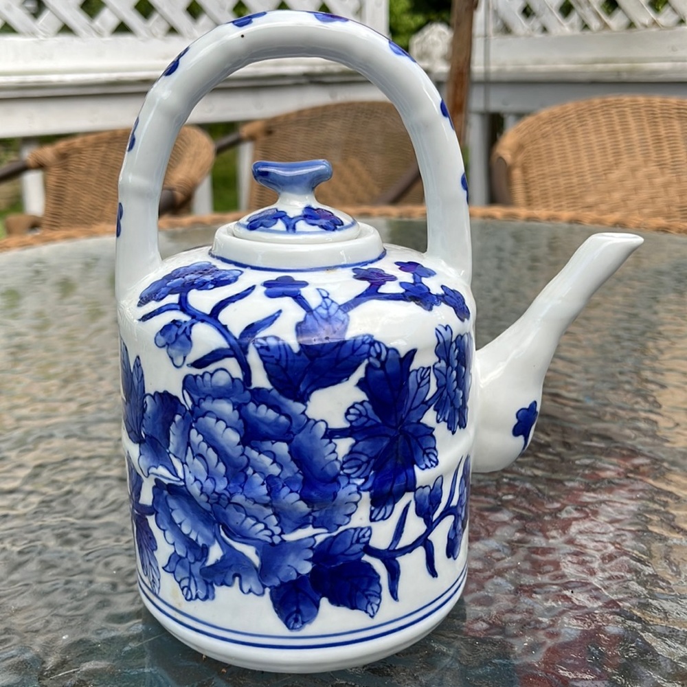 Nantucket Teapot 8”
